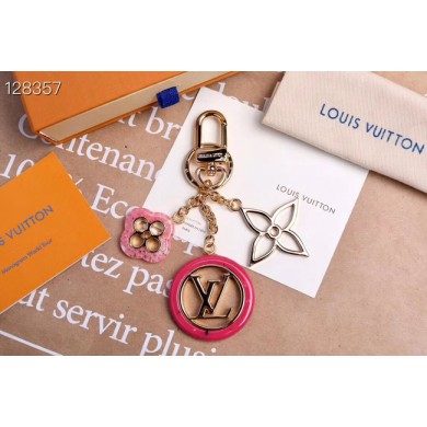 Louis vuitton SPRING STREET BAG CHARM AND KEY HOLDER M64525 JK986vK93