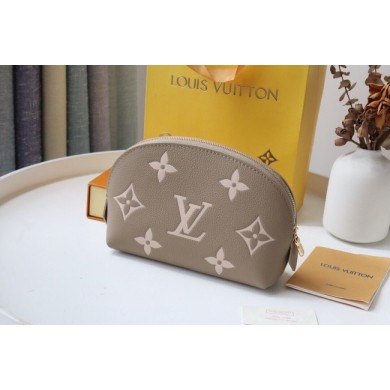 Replica High Quality Louis Vuitton POCHETTE COSMETIQUE PM M59086 Dove Gray&Cream JK162Jh90