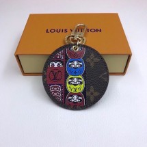 Best 1:1 Louis Vuitton ILLUSTRE CHINA WALL BAG CHARM AND KEY HOLDER M00500 JK5941OR71