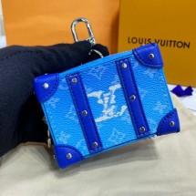 Fake Louis Vuitton FLIGHT MODE BAG CHARM AND KEY HOLDER M00544 JK5598Qv16