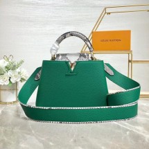 Knockoff Louis vuitton original taurillon leather Capucines BB M48865 green JK1231Lg61