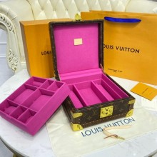Louis Vuitton NICE JEWELRY CASE M47120 rose JK573Lo54