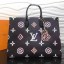 Fake Louis Vuitton ONTHEGO Original Leather GM M45815 Black JK323qZ31